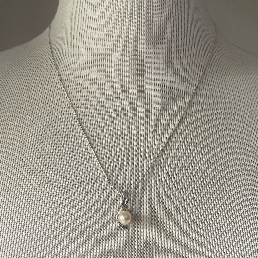 Bonton Pearl Necklace